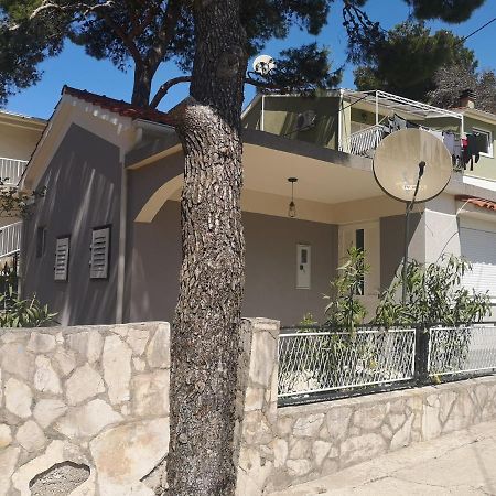 Mala Kuca Ispod Borova Βίλα Primošten Εξωτερικό φωτογραφία